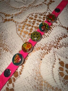 MOGO Pink Magnetic Charm Bracelet with 5 Colorful Charms Y2K Retro